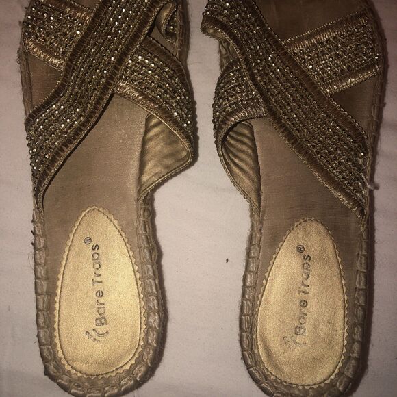 9 M Bare Traps Tan Ladies Womens Shoe Sandal Flip Flip Sparkle Silver Gold Tense - Picture 3 of 11